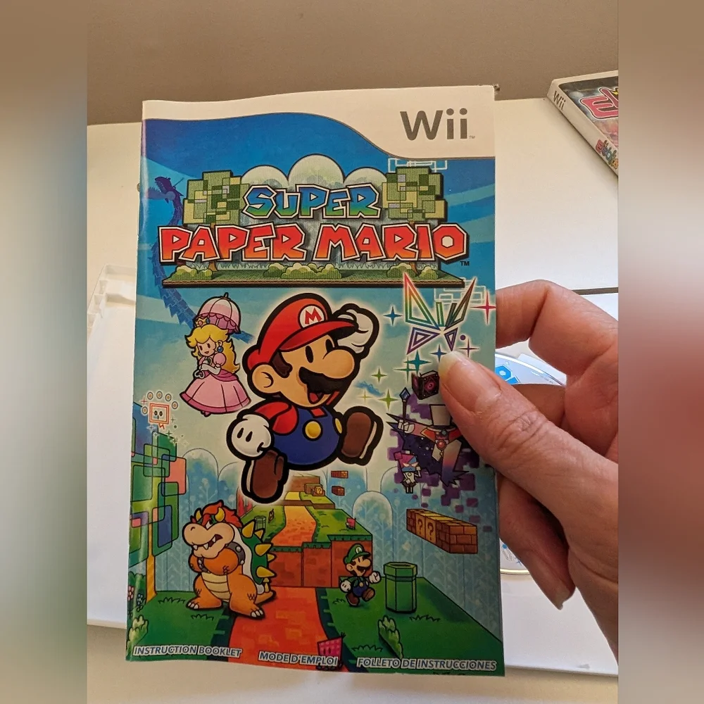 Nintendo Super Paper Mario Wii 2007, w instructions Original Owner, Tested